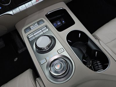 2021 Genesis GV70 photo 9