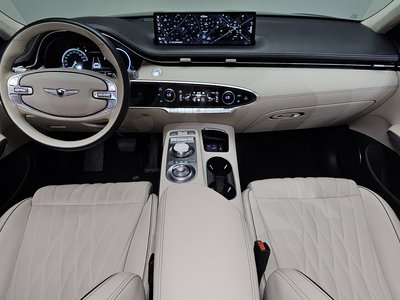 2021 Genesis GV70 photo 5