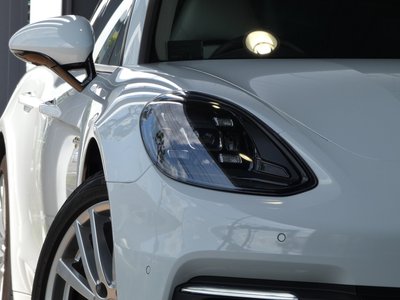 PORSCHE PANAMERA - 3