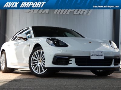 PORSCHE PANAMERA - 1