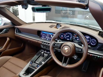 PORSCHE 911 - 6