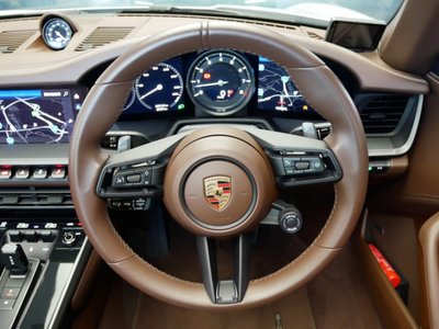 PORSCHE 911 - 8