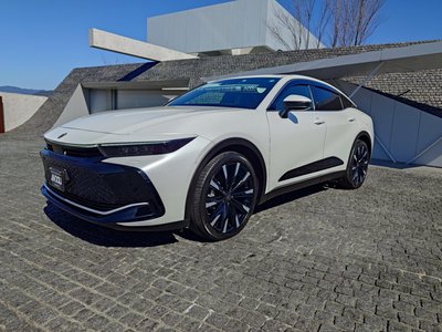 TOYOTA CROWN CROSSOVER - 3