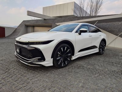 TOYOTA CROWN CROSSOVER - 3