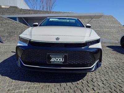 TOYOTA CROWN CROSSOVER - 7