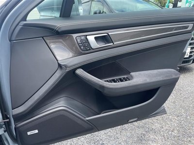 PORSCHE PANAMERA - 4