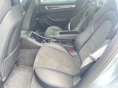 PORSCHE PANAMERA - 10