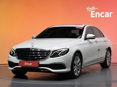 MERCEDES-BENZ E-CLASS - 1