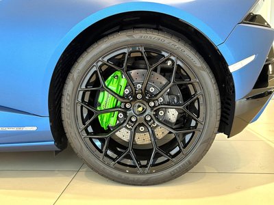 LAMBORGHINI HURACAN - 8