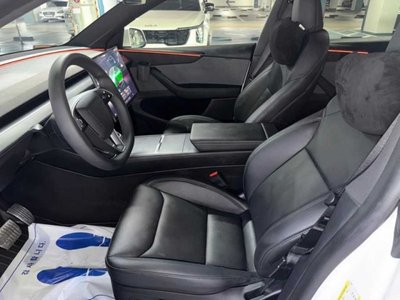 TESLA MODEL Y - 7