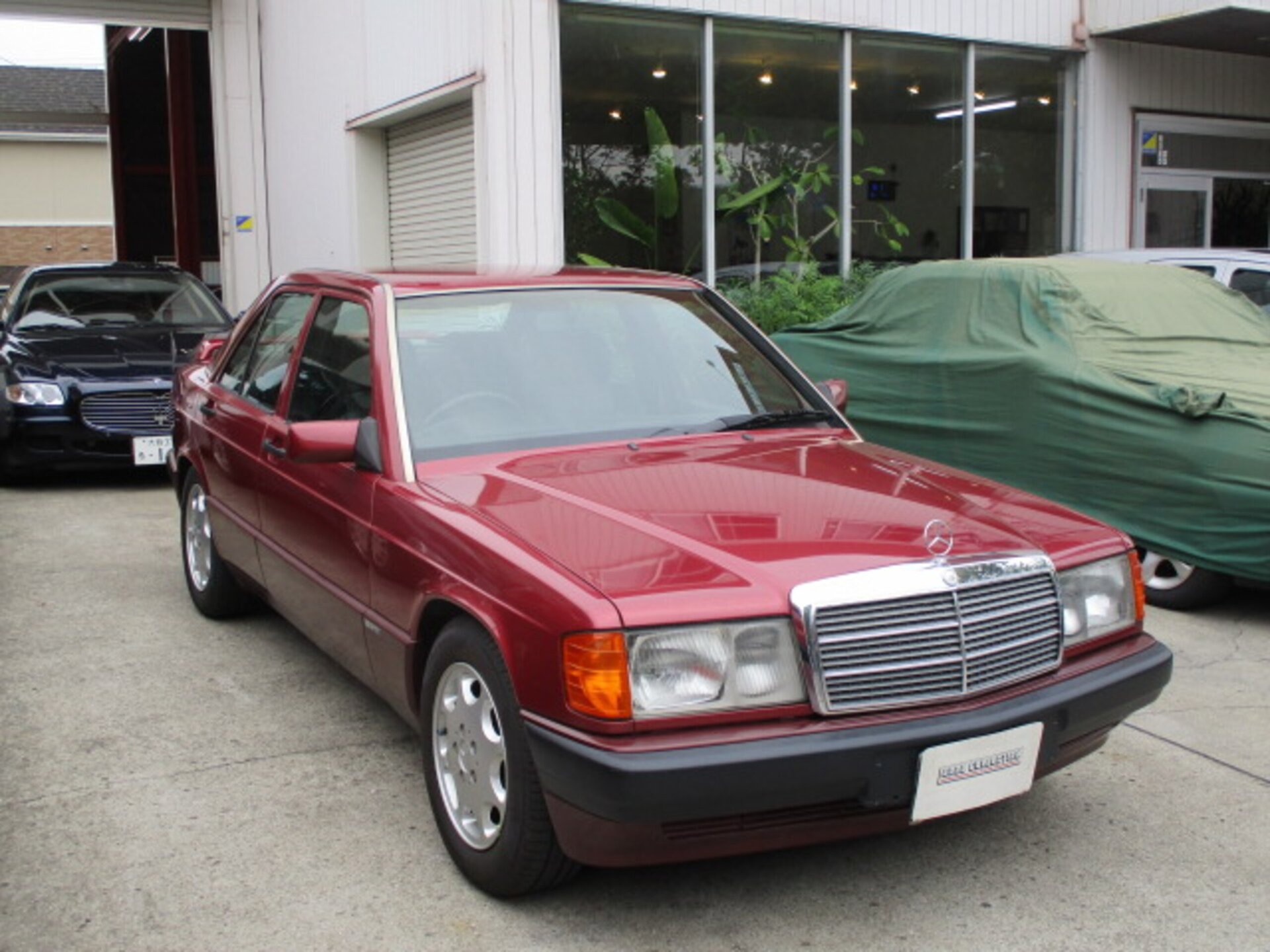 MERCEDES-BENZ 190 - View 1