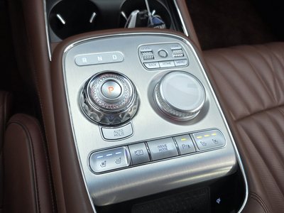 صورة 9 لـ 2022 Genesis G90 (RS4)