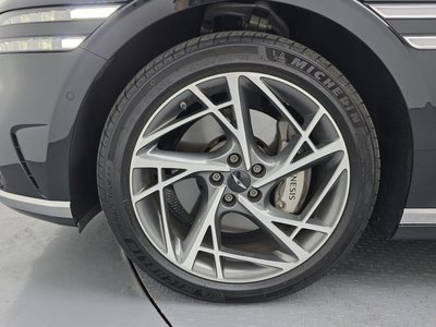 صورة 6 لـ 2022 Genesis G90 (RS4)