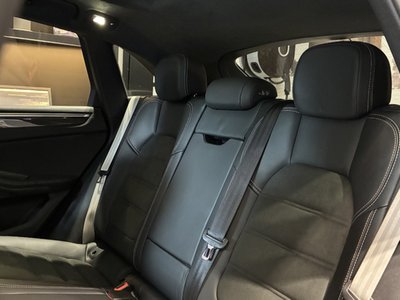 2026 Porsche MACAN thumbnail 12