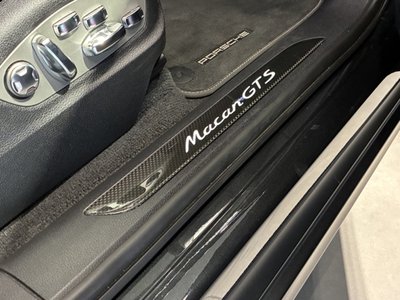 2026 Porsche MACAN thumbnail 16