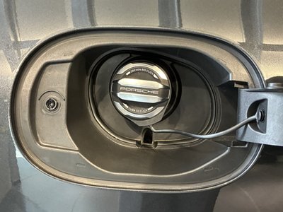 2026 Porsche MACAN thumbnail 18