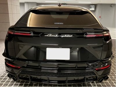 LAMBORGHINI URUS - 6