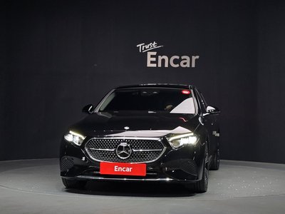 MERCEDES-BENZ E-CLASS - 2