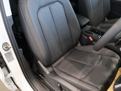 2025 AUDI Q3 缩略图 12