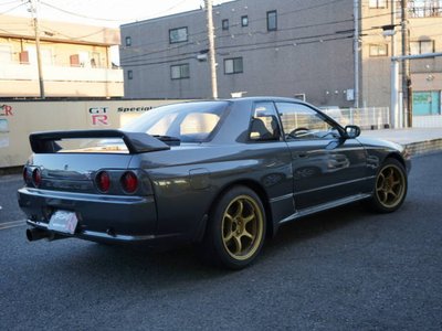 NISSAN SKYLINE GT-R - 2