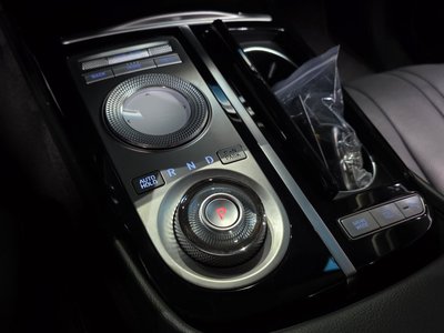GENESIS G80 (RG3) - 9