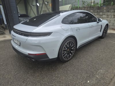 صورة 6 لـ 2025 Porsche PANAMERA