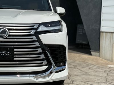 LEXUS LX - 8