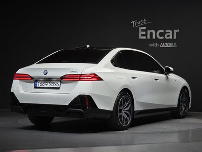 2024 BMW 5 SERIES 照片 3