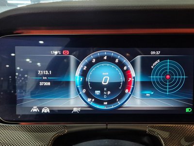 MERCEDES-BENZ E-CLASS - 8