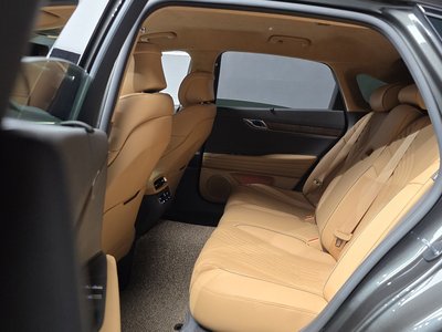 2023 Genesis G80 (RG3) — миниатюра 18
