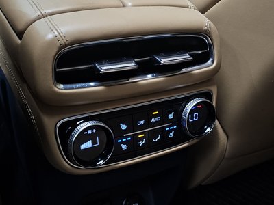 صورة مصغرة 30 لـ 2021 Genesis GV80