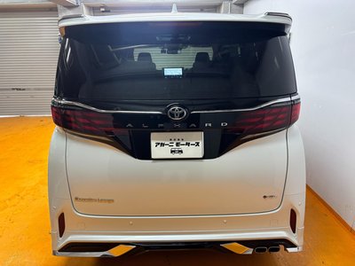 TOYOTA ALPHARD - 4