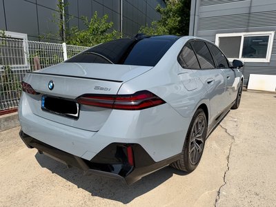 BMW 5 SERIES - 5