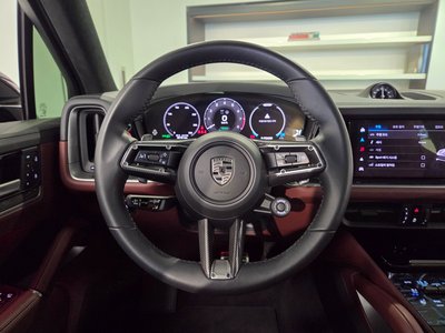 2025 Porsche CAYENNE — миниатюра 11