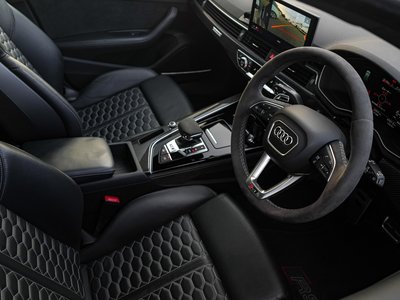 صورة مصغرة 28 لـ 2021 AUDI RS4 AVANT