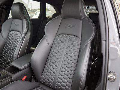 صورة مصغرة 47 لـ 2021 AUDI RS4 AVANT