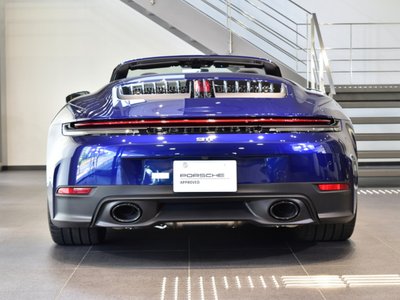 PORSCHE 911 - 4