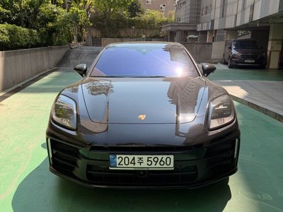 PORSCHE PANAMERA - 1