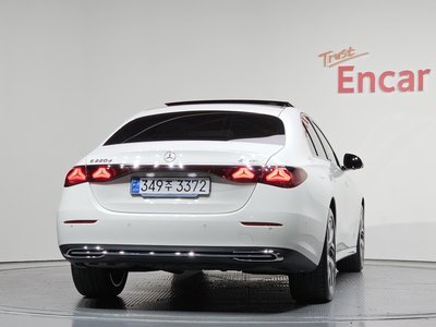 MERCEDES-BENZ E-CLASS - 4