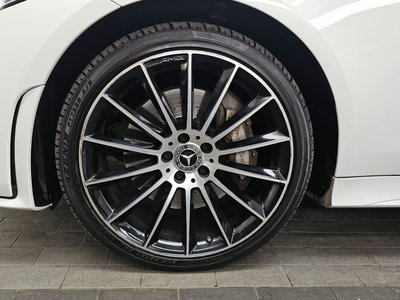 MERCEDES-BENZ CLS - 6