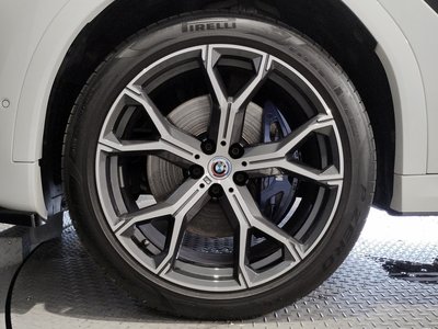 2021 BMW X6 — миниатюра 75