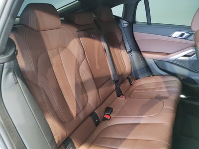 2021 BMW X6 — миниатюра 33