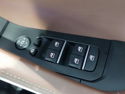 2021 BMW X6 — миниатюра 43