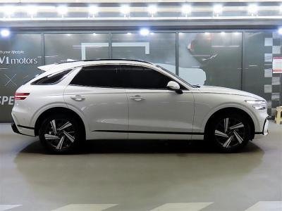 صورة 4 لـ 2024 Genesis GV70