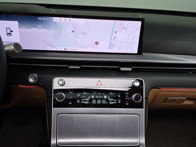 2023 Genesis GV80 thumbnail 14