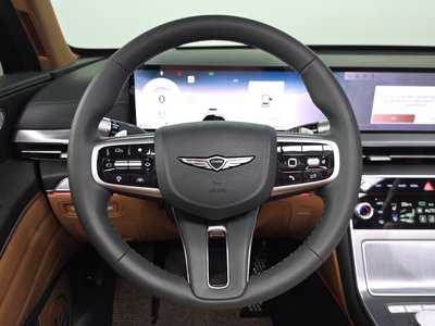 2023 Genesis GV80 thumbnail 13
