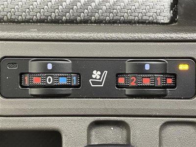 TOYOTA LAND CRUISER PRADO - 7