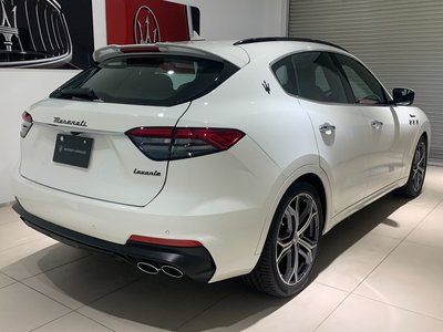 2022 Maserati LEVANTE — фото 10