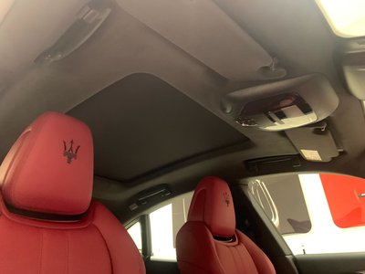 2022 Maserati LEVANTE — фото 4