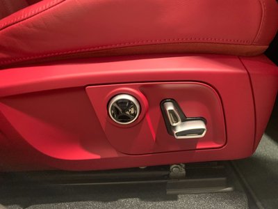 2022 Maserati LEVANTE thumbnail 24